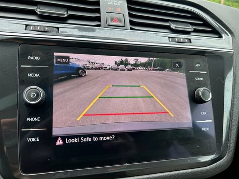 Used 2019 Volkswagen Tiguan SE w/ Panoramic Sunroof Package AWD/4WD image 33