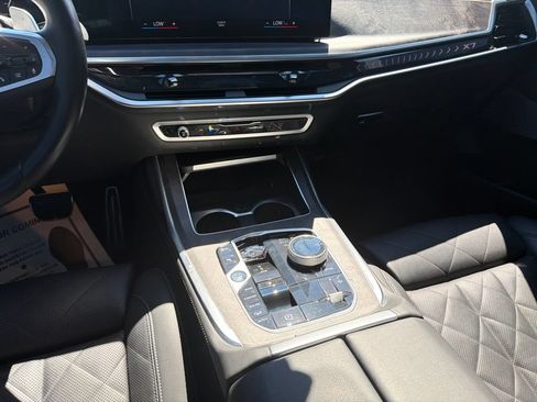 Used 2023 BMW X7 xDrive40i w/ Executive Package AWD/4WD image 16