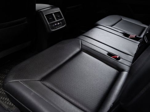 Used 2019 Volkswagen Atlas SE w/ Towing Package image 23