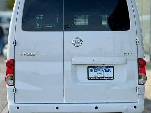 Used 2021 Nissan NV200 SV w/ Sliding Door Glass Package image 4