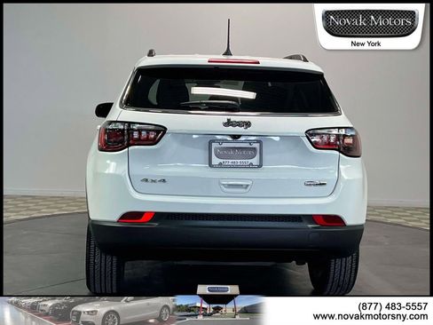 Used 2022 Jeep Compass Latitude AWD/4WD image 7