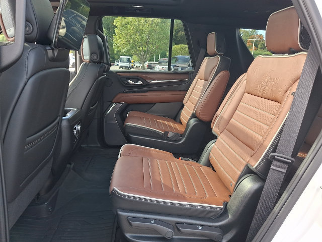 Used 2024 GMC Yukon Denali Ultimate AWD/4WD image 18