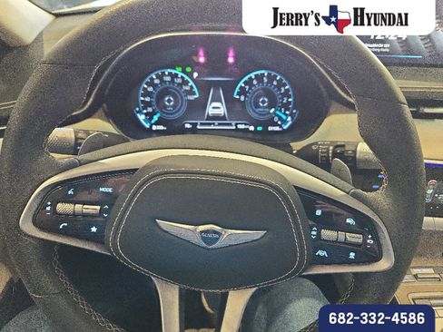 Used 2022 Genesis GV70 3.5T Sport w/ Sport Prestige Package AWD/4WD image 13