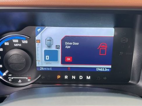 Used 2024 Ford Bronco Outer Banks AWD/4WD image 15