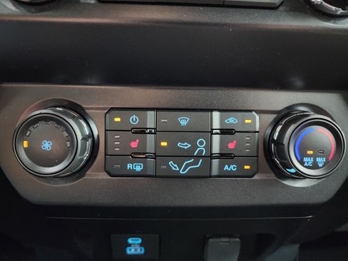 Used 2022 Ford F250 XLT w/ XLT Premium Package image 57