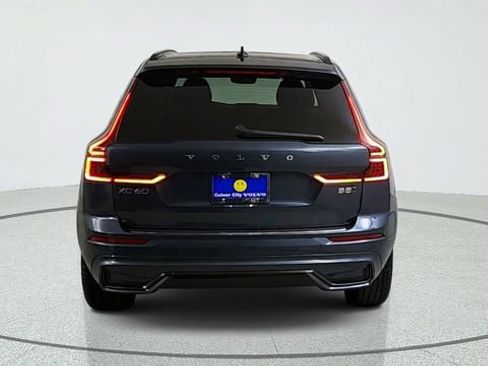 Used 2027 Volvo XC60 B5 Core AWD/4WD image 6