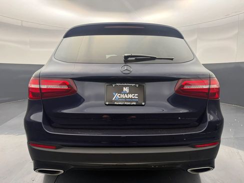 Used 2018 Mercedes-Benz GLC 300 4MATIC image 6