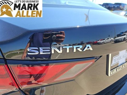 Used 2025 Nissan Sentra SV FWD image 31