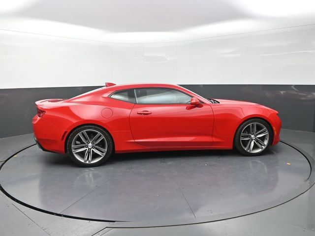 Used 2018 Chevrolet Camaro LT w/ RS Package RWD image 9