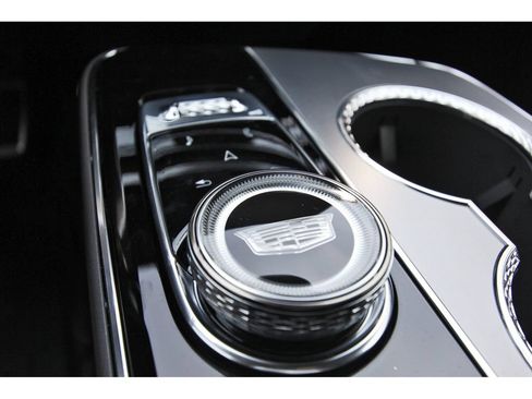 New 2027 Cadillac Lyriq Luxury RWD image 19