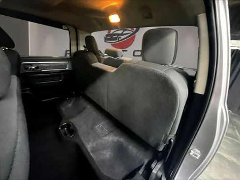 Used 2021 RAM 1500 Classic SLT AWD/4WD image 22
