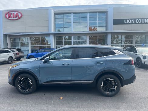 New 2026 Kia Sportage EX image 8