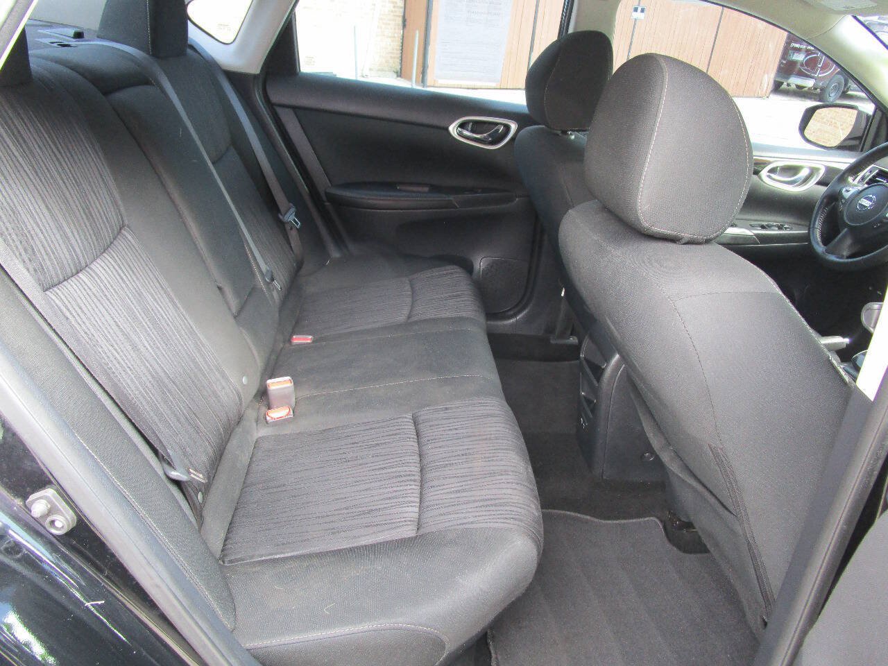 Used 2019 Nissan Sentra SV FWD image 18