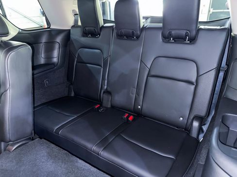 Certified 2024 Nissan Pathfinder SL image 33