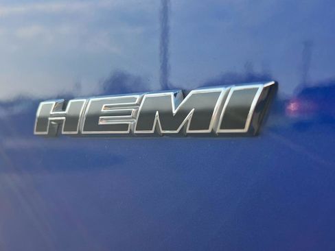 Used 2019 Dodge Challenger R/T w/ Plus Package image 39