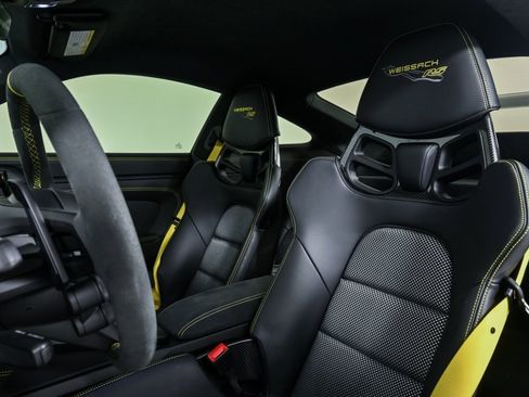 Certified 2024 Porsche 911 GT3 RS image 5