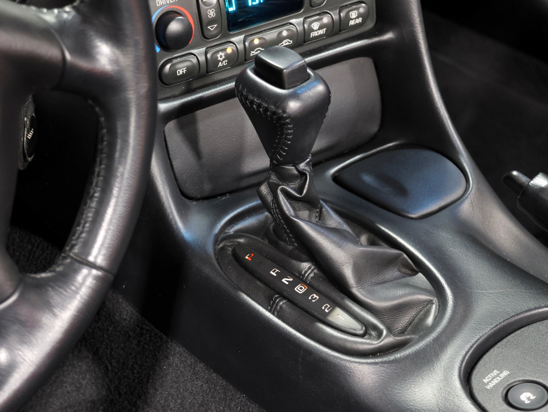 Used 2004 Chevrolet Corvette Convertible w/ Preferred Equipment Group RWD image 61
