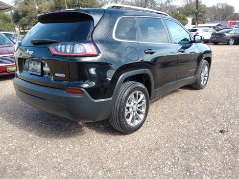Used 2019 Jeep Cherokee Latitude Plus image 7