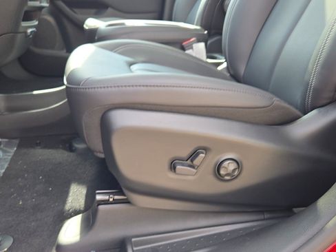 New 2026 Chrysler Pacifica Select image 25