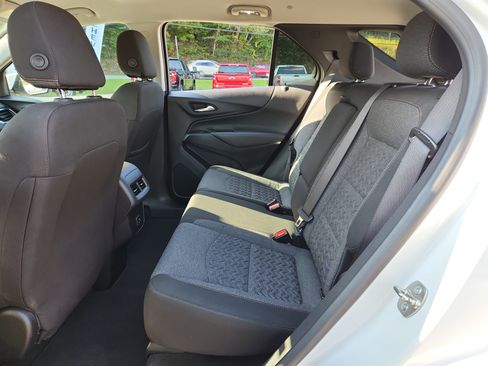 Used 2024 Chevrolet Equinox LT image 39