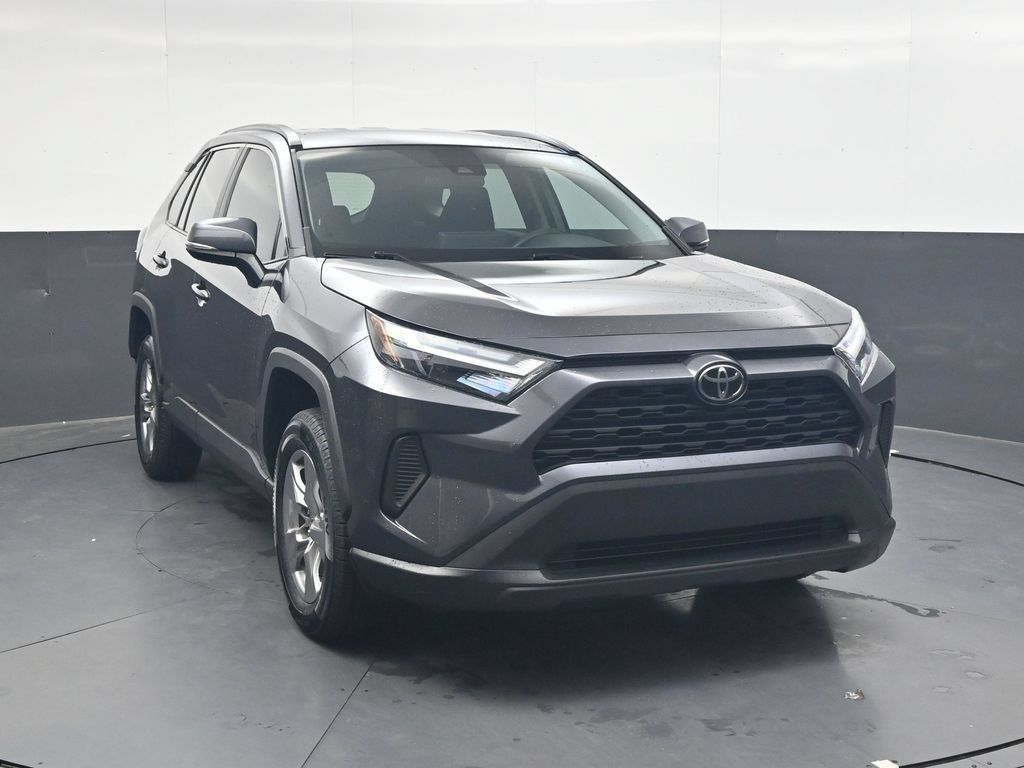 Used 2023 Toyota RAV4 XLE FWD image 2