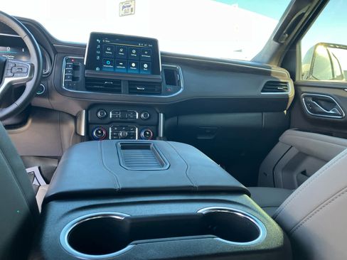 Certified 2024 Chevrolet Tahoe Z71 w/ Luxury Package image 34