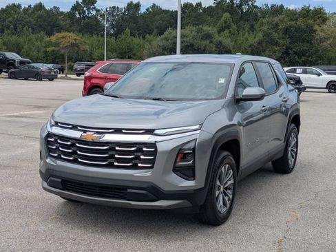 Used 2026 Chevrolet Equinox LT FWD image 7