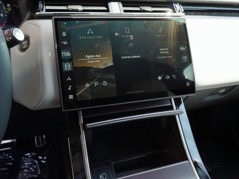 Used 2026 Land Rover Range Rover Velar Dynamic SE image 18