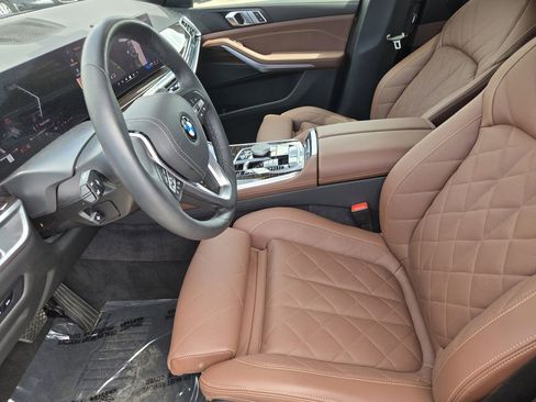 Certified 2026 BMW X5 xDrive40i w/ Climate Comfort Package AWD/4WD image 16