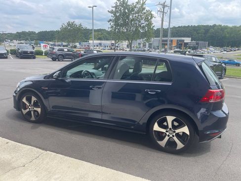 Used 2017 Volkswagen GTI Autobahn FWD image 12