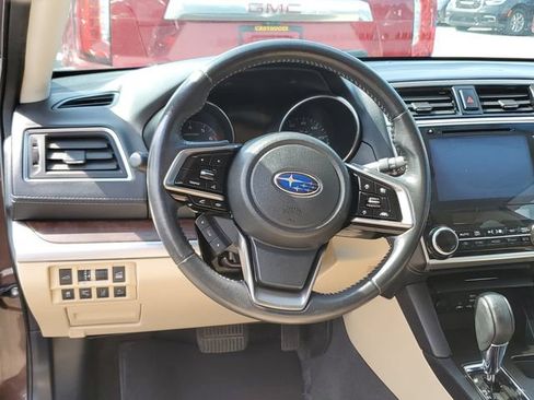 Used 2019 Subaru Outback 2.5i Limited AWD/4WD image 9