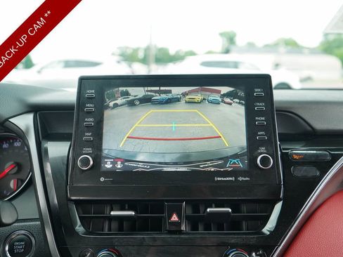 Used 2021 Toyota Camry XSE FWD image 10
