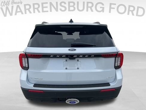 New 2026 Ford Explorer Active image 6