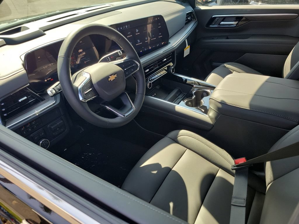 New 2026 Chevrolet Suburban LT w/ Comfort Package RWD image 3