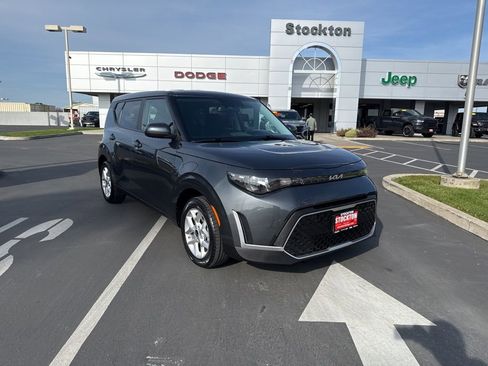 Used 2024 Kia Soul LX w/ Option Group 015 image 1