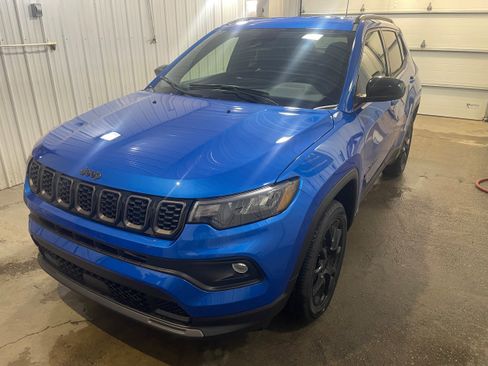 New 2026 Jeep Compass Latitude image 4