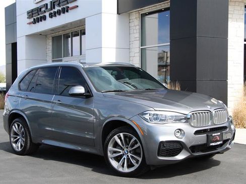 Used 2017 BMW X5 xDrive50i image 2
