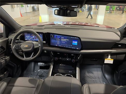New 2026 Chevrolet Suburban Premier w/ Sun And Tow Package AWD/4WD image 14