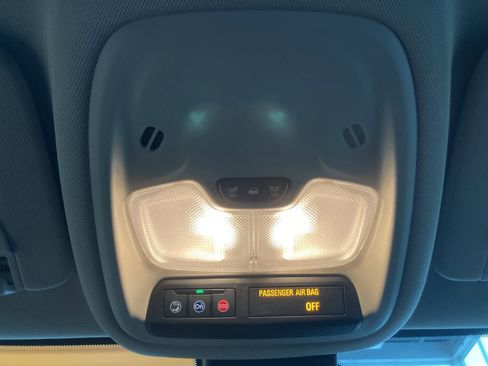 Used 2022 Buick Encore GX Select w/ Sport Touring Package image 21