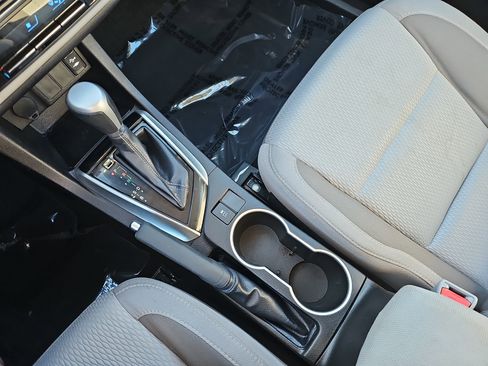 Used 2017 Toyota Corolla LE image 23