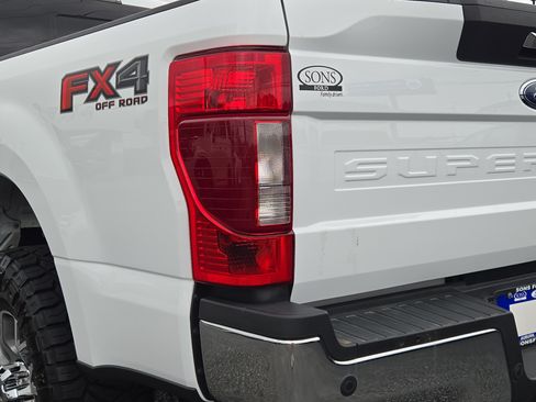 Certified 2022 Ford F350 Lariat w/ Lariat Value Package AWD/4WD image 10