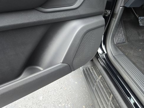 New 2026 Nissan Armada SL w/ Captain's Chari Seat Package image 30