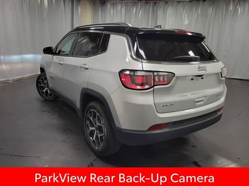 Used 2025 Jeep Compass Limited AWD/4WD image 6