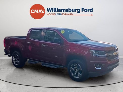 Used 2017 Chevrolet Colorado Z71 AWD/4WD image 7