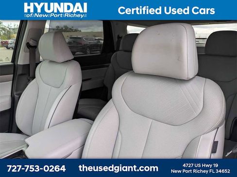 Used 2024 Hyundai Palisade SEL w/ Premium Package image 7