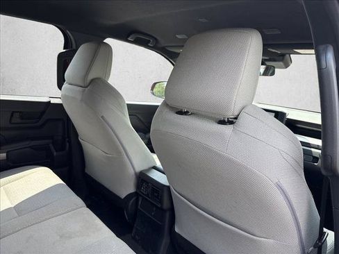 Certified 2025 Toyota 4Runner SR5 AWD/4WD image 26