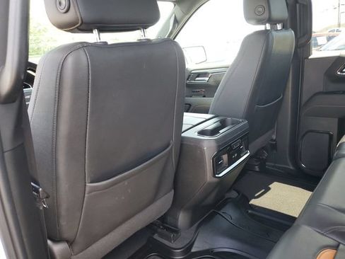 Used 2023 GMC Sierra 1500 AT4 w/ AT4 Premium Package AWD/4WD image 14
