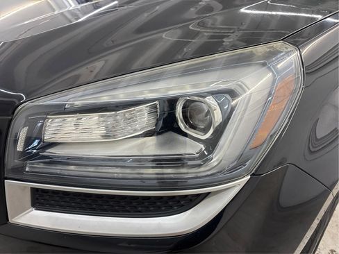 Used 2017 GMC Acadia Limited SLT AWD/4WD image 32
