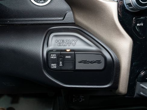 Used 2024 RAM 2500 Laramie image 24