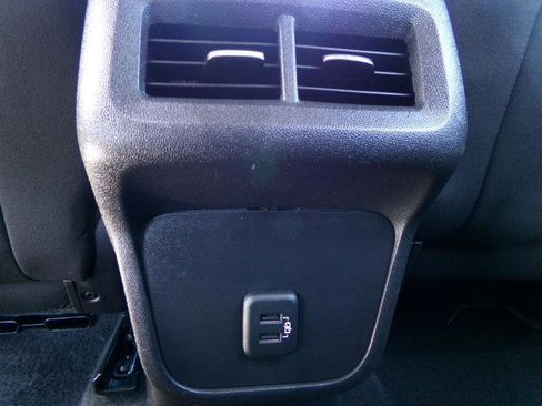 Used 2020 Chevrolet Equinox LT image 24